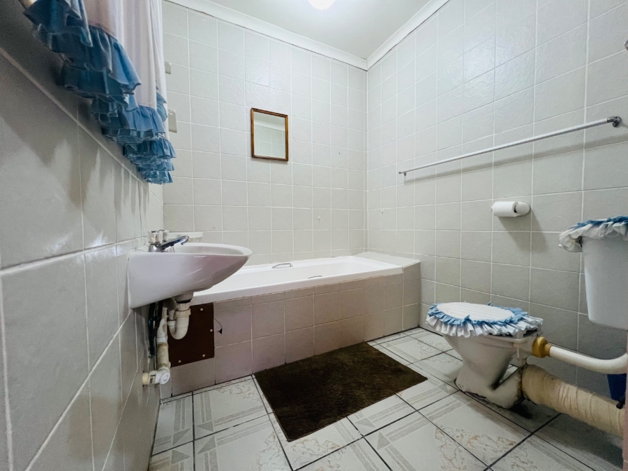 3 Bedroom Property for Sale in Loerie Park Western Cape